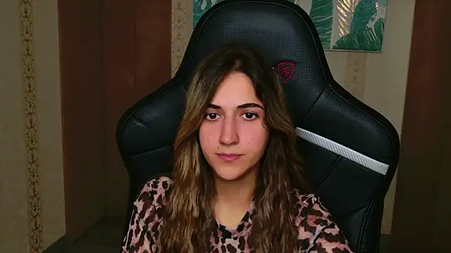 Teresa Stane online show from 09.22.25