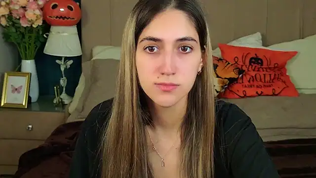 Teresa Stane online show from 11.04.25