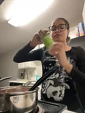 1prettygem online show from 01.08.25