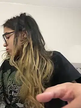 1prettygem online show from 03.09.25