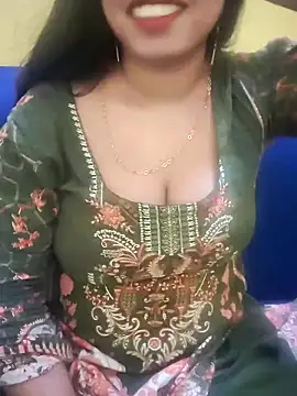 Snapshot of Haniya-143 chatting on 10.14.25 Haniya-143 online show from 10.14.25