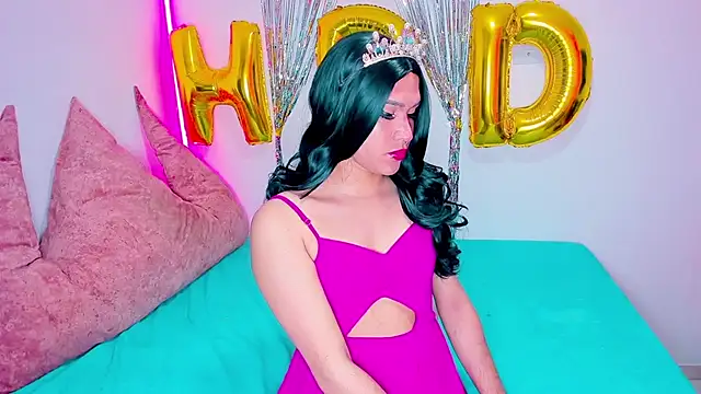 Snapshot of Candace_Queen chatting on 10.01.25 Candace Queen online show from 10.01.25