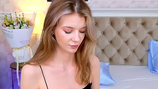 MeganMour online show from 01.19.25