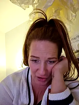 Snapshot of Engel_mia chatting on 02.16.25 Engel mia online show from 02.16.25