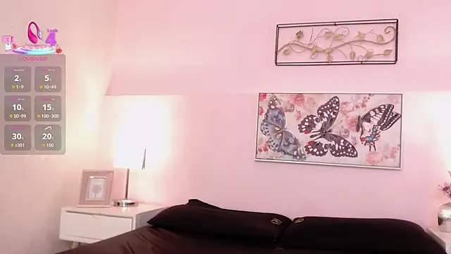 sara17  online show from 12.13.25