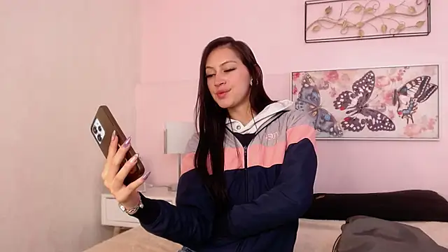 sara17  online show from 01.13.26