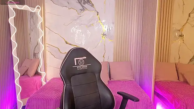 penelope tay1 online show from 04.16.26