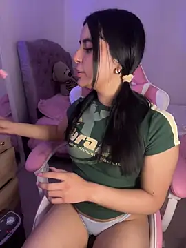 Emily-14 online show from 04.15.26