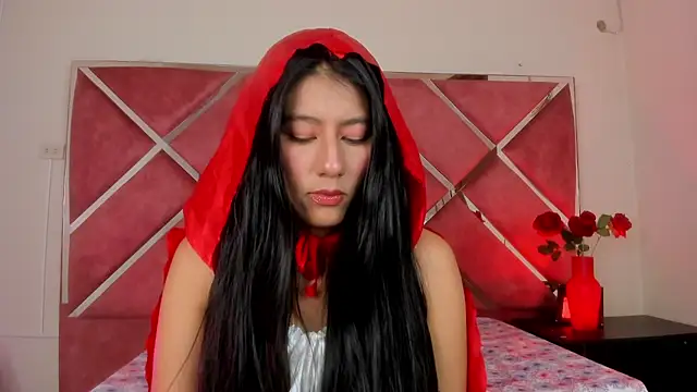 CarlaAlvez online show from 10.24.25