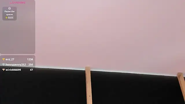 Snapshot of vampy_dolll chatting on 01.10.25 vampy dolll online show from 01.10.25