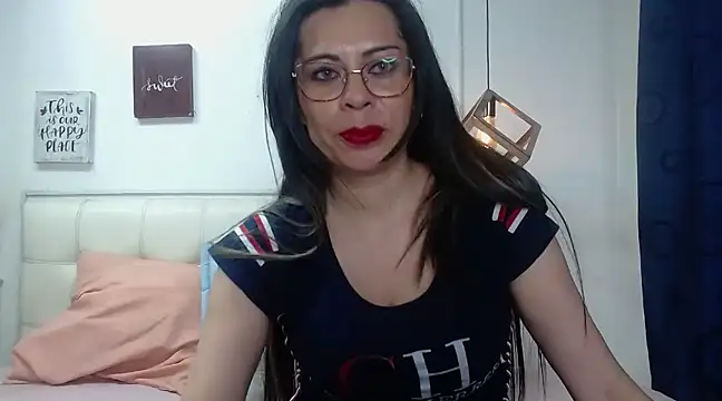  lara1 online show from 01.17.25