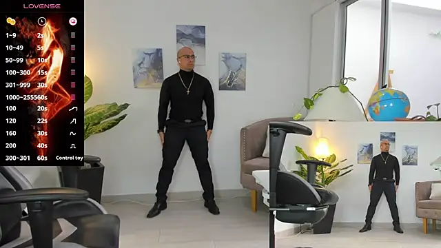 Snapshot of ryan_master_ chatting on 12.18.24 ryan master online show from 12.18.24