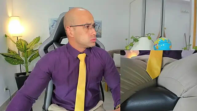 Snapshot of ryan_master_ chatting on 12.24.24 ryan master online show from 12.24.24