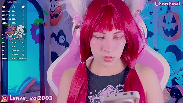Lenneval1 online show from 10.17.25