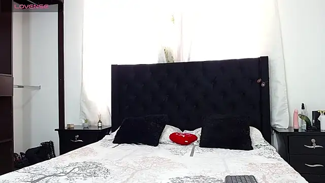 Beautifulkattia online show from 02.23.25