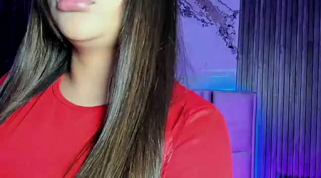 Snapshot of Lillyortiz chatting on 12.23.24 Lillyortiz online show from 12.23.24