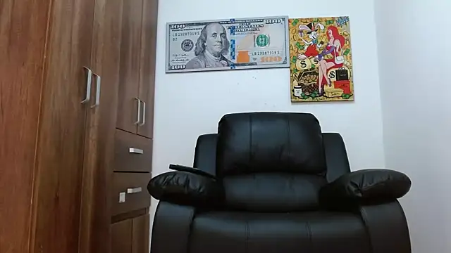 Snapshot of boss_of_cash chatting on 12.02.25 boss of cash online show from 12.02.25