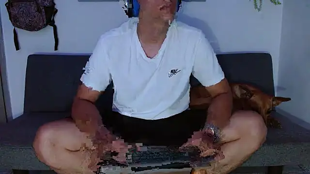 Snapshot of boss_of_cash chatting on 04.11.26 boss of cash online show from 04.11.26