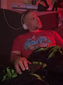 TwoFarty240 online show from 04.22.26