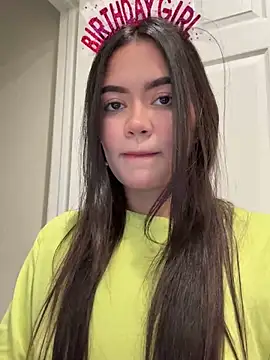 Snapshot of xsweetv chatting on 02.11.25 xsweetv online show from 02.11.25