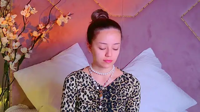 STELLA RICH online show from 10.12.25