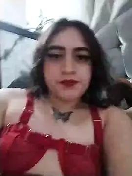 Yaz Moon online show from 02.04.25