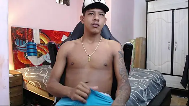 mr stiven  online show from 02.05.25