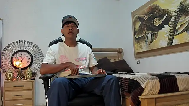 mr stiven  online show from 04.01.26