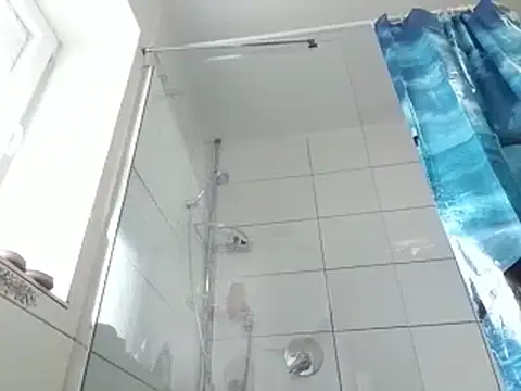 Snapshot of Husoban chatting on 11.17.25 Husoban online show from 11.17.25