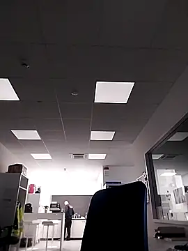 Snapshot of Husoban chatting on 12.15.25 Husoban online show from 12.15.25