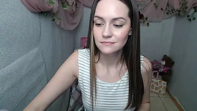 Lina Star S online show from 12.22.24