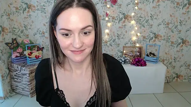 Lina Star S online show from 02.12.25