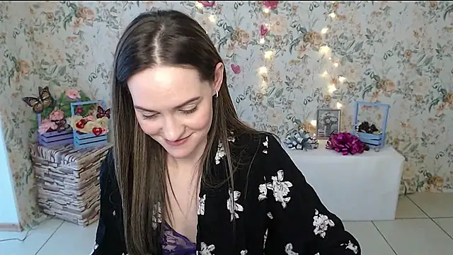 Lina Star S online show from 02.20.25