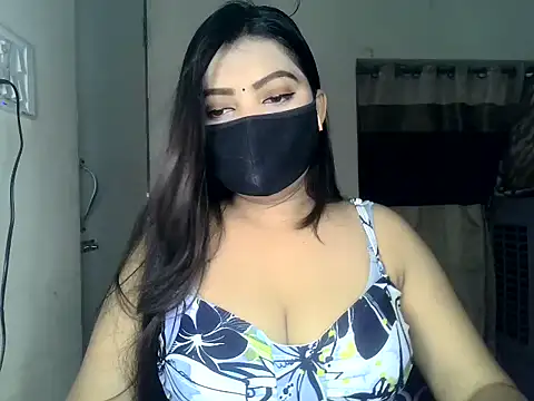 Snapshot of ishi_Beauty chatting on 07.17.26 ishi Beauty online show from 07.17.26