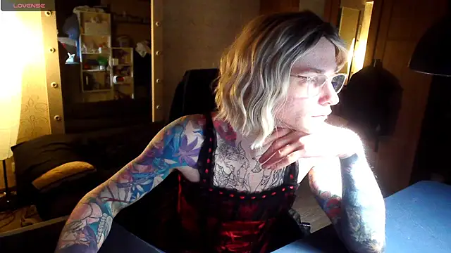 Julia dolls online show from 03.17.26