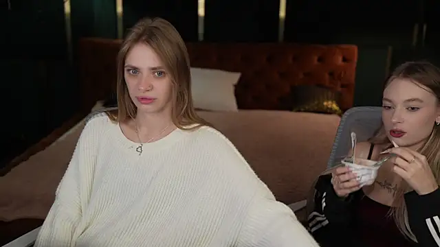 Ewa Pearl online show from 09.16.25