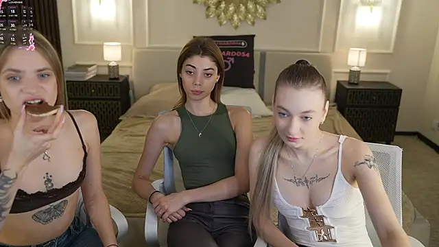 Ewa Pearl online show from 11.04.25