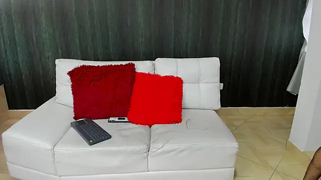 Milaspetite online show from 01.27.25