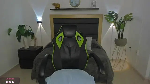 catleya 0 online show from 02.05.25