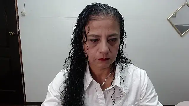 sasi luna online show from 01.31.25