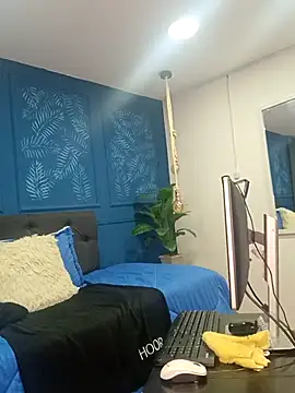 sasi luna online show from 10.21.25