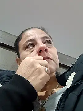 sasi luna online show from 10.26.25