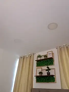 Snapshot of sasi_luna chatting on 01.19.26 sasi luna online show from 01.19.26