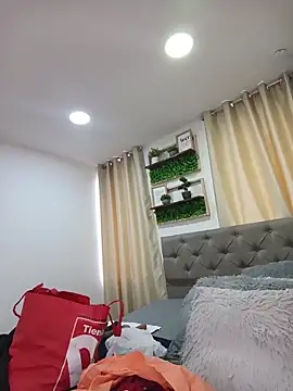 Snapshot of sasi_luna chatting on 02.18.26 sasi luna online show from 02.18.26