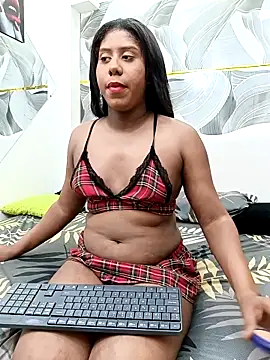 Snapshot of CamilosaOrtega chatting on 04.07.26 CamilosaOrtega online show from 04.07.26