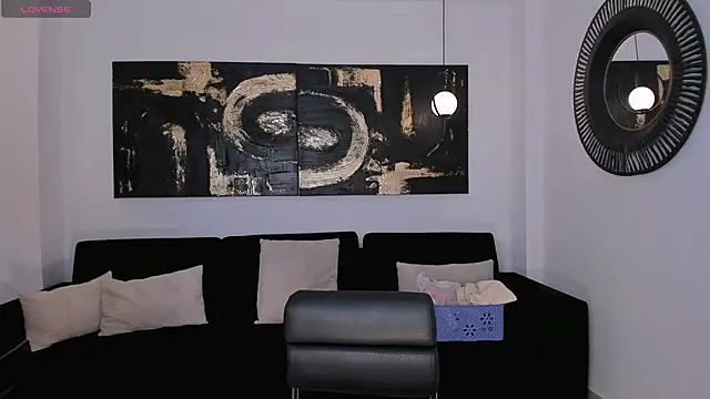 BellaCarteer  online show from 02.13.25