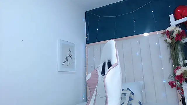 africa holmes online show from 03.06.25