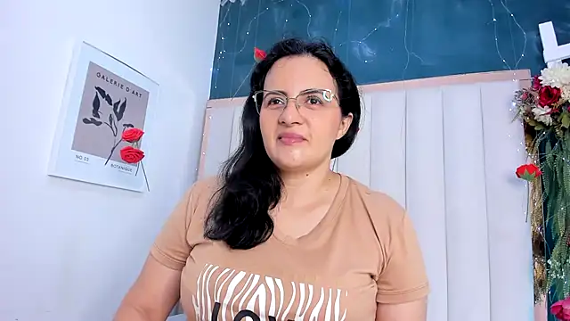 africa holmes online show from 05.14.26