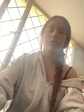 Snapshot of julivali chatting on 12.16.24 julivali online show from 12.16.24