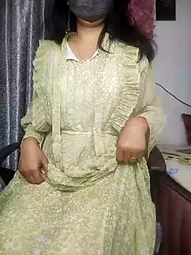Snapshot of sexy_bhabhi69 chatting on 01.18.25 sexy bhabhi69 online show from 01.18.25